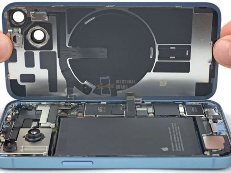 thay-pin-iphone-11-gia-nhieu-giai-phap-toi-uu-84